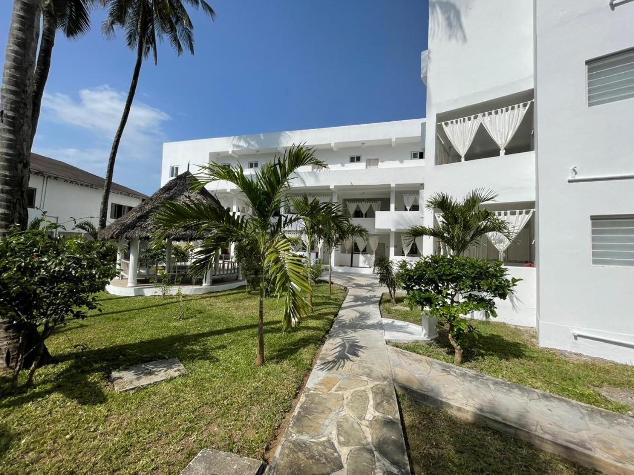 Watamu Ascot Resort Exterior photo